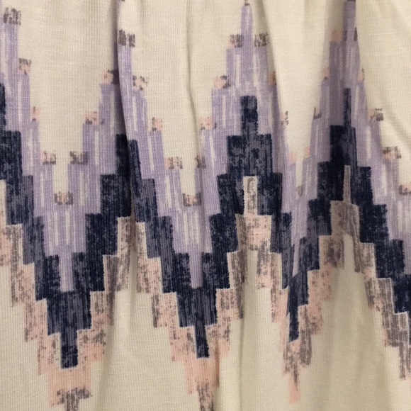 Multicolored patterned dress - Picture 3 of 3